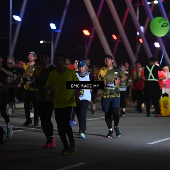 Runner Photo 6130990