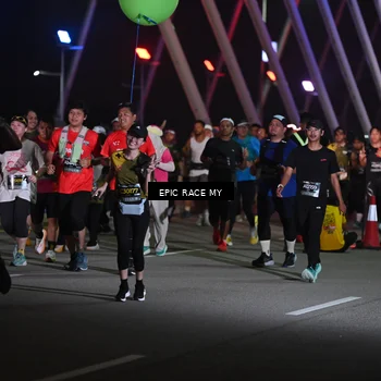 Runner Photo 6131022