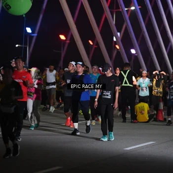 Runner Photo 6131043