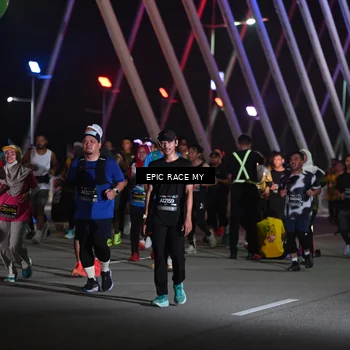 Runner Photo 6131055