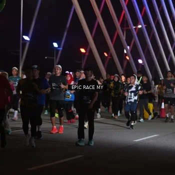 Runner Photo 6131071