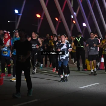 Runner Photo 6131077