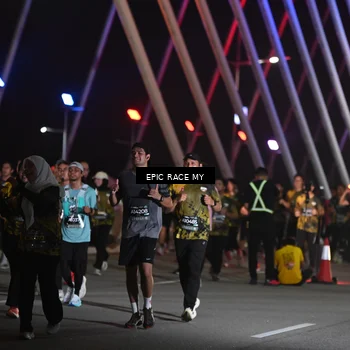 Runner Photo 6131117