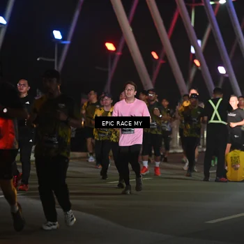 Runner Photo 6131125