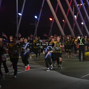 Runner Photo 6131219