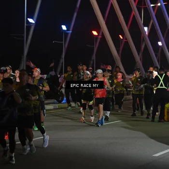 Runner Photo 6131244