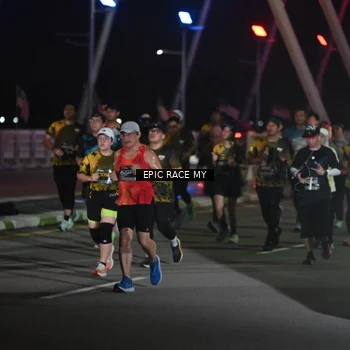 Runner Photo 6131245