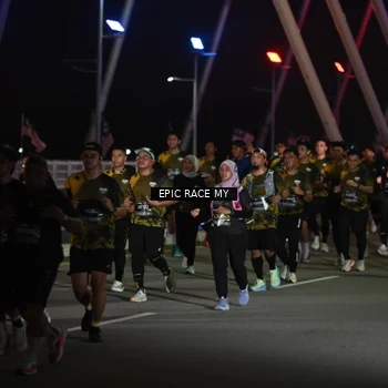 Runner Photo 6131301