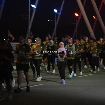 Runner Photo 6131307