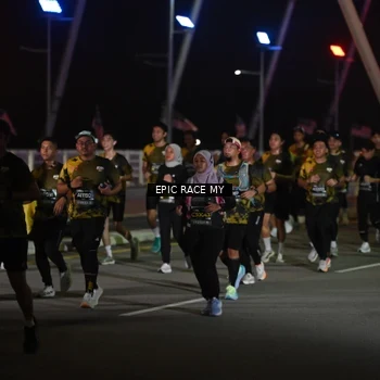 Runner Photo 6131318