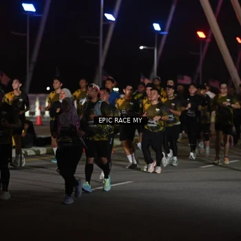Runner Photo 6131333