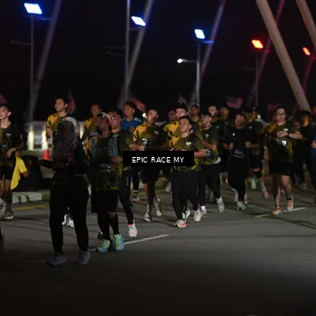 Runner Photo 6131335
