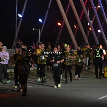 Runner Photo 6131364