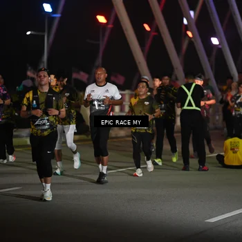 Runner Photo 6131393