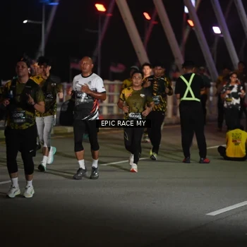 Runner Photo 6131394