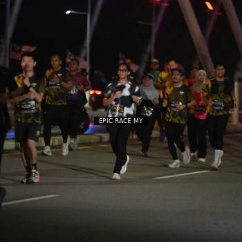 Runner Photo 6131419