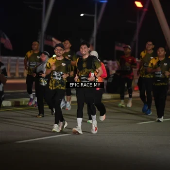 Runner Photo 6131452