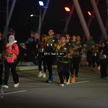 Runner Photo 6131460