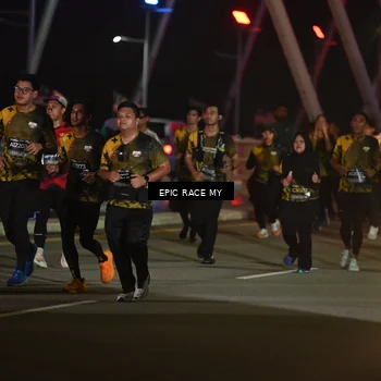 Runner Photo 6131467