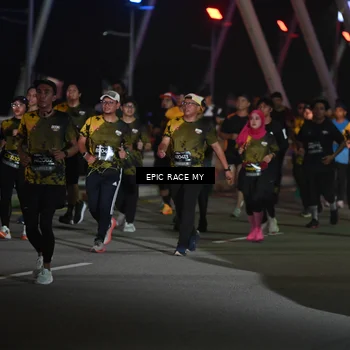 Runner Photo 6131494