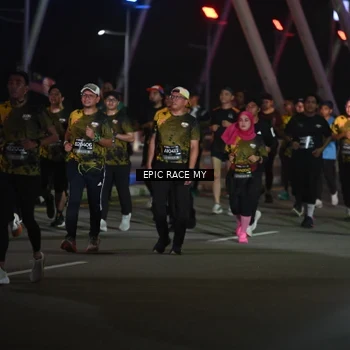 Runner Photo 6131497