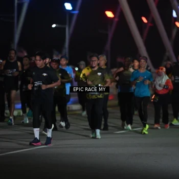 Runner Photo 6131504