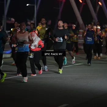 Runner Photo 6131524