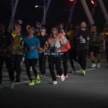 Runner Photo 6131528