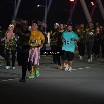 Runner Photo 6131560