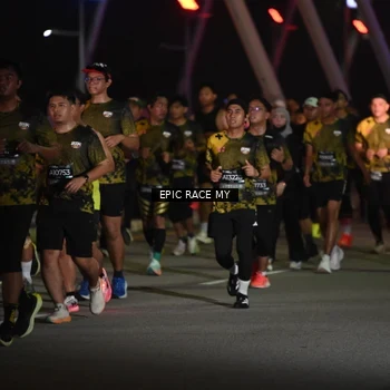 Runner Photo 6131658