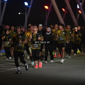 Runner Photo 6131673