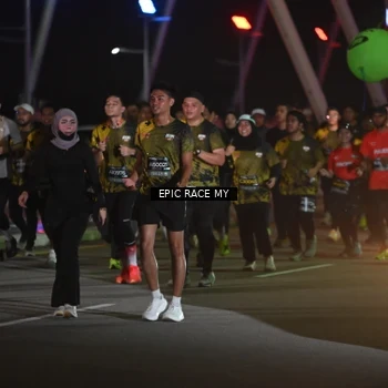 Runner Photo 6131709
