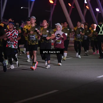 Runner Photo 6131749