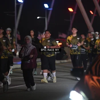 Runner Photo 6131766