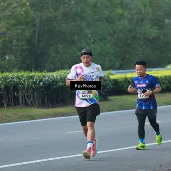 Runner Photo 6131880