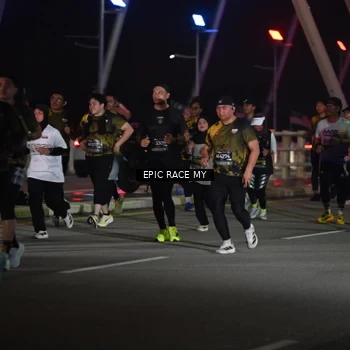 Runner Photo 6131921