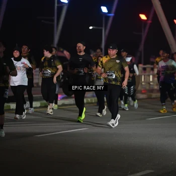 Runner Photo 6131925
