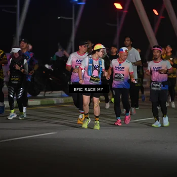 Runner Photo 6131948
