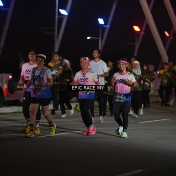 Runner Photo 6131999