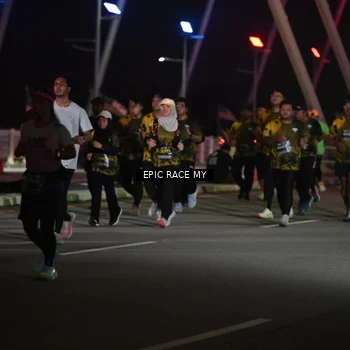 Runner Photo 6132043