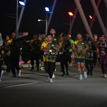 Runner Photo 6132052
