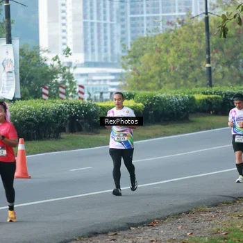 Runner Photo 6132053