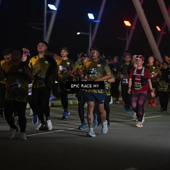 Runner Photo 6132076