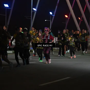 Runner Photo 6132115