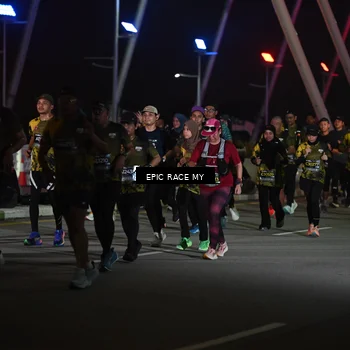 Runner Photo 6132118