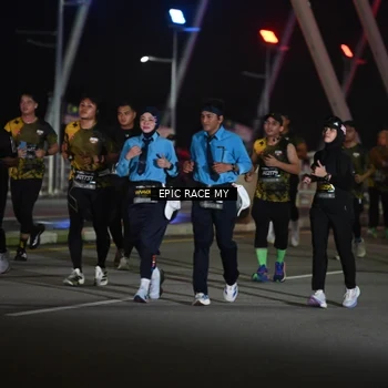 Runner Photo 6132249
