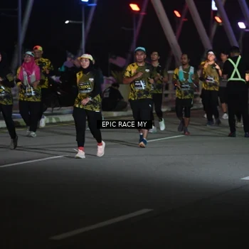 Runner Photo 6132324
