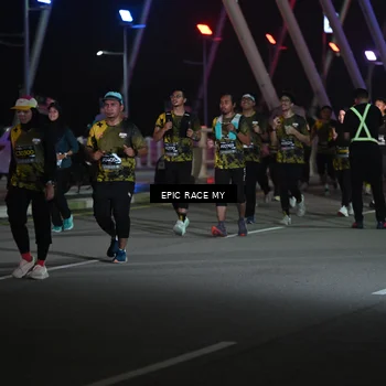 Runner Photo 6132344