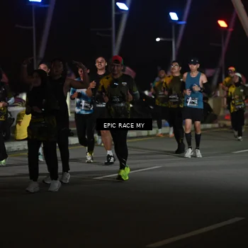 Runner Photo 6132387