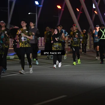 Runner Photo 6132395